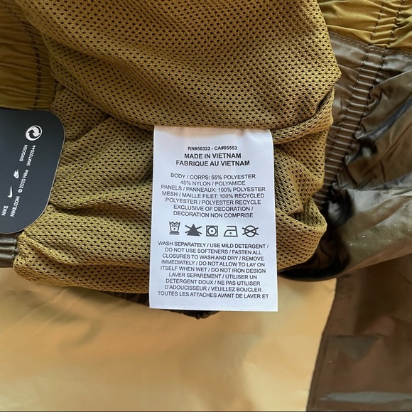 Nike Sportswear Women’s Archive Woven Pants in Olive/Light Green - Picture 12 of 12
